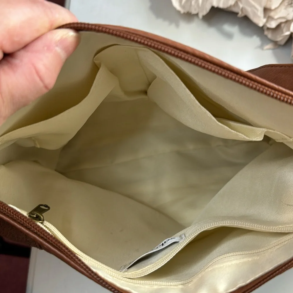 Brown‎ Sakroots Shoulder Bag